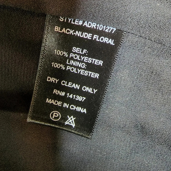 NWT ASTR the label RUFFLE SQUARE NECK SIDE CUTOUT MINI DRESS - Picture 14 of 16